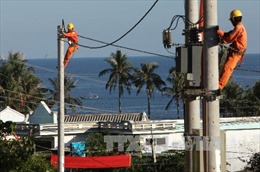  Đóng điện đường dây 110 kV cấp điện cho xã đảo Lại Sơn 